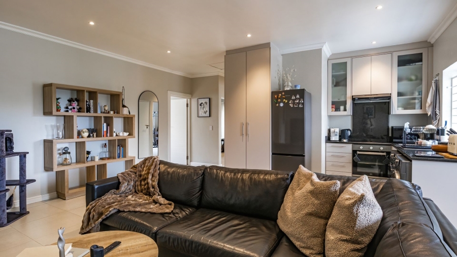 To Let 3 Bedroom Property for Rent in Bishopscourt Western Cape